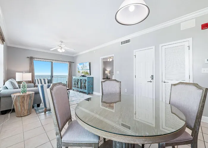 Holiday home Crystal Shores 701 *